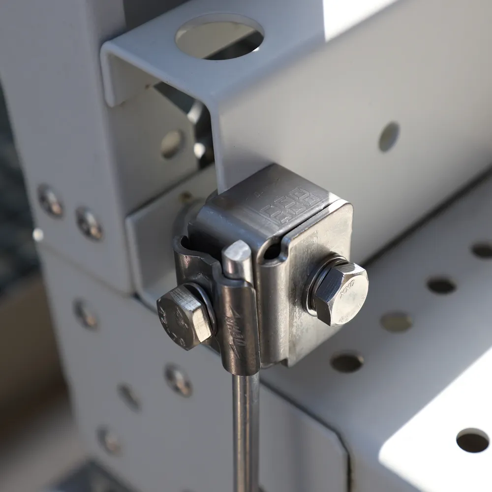 header_steelclamp_1500x1500px.webp