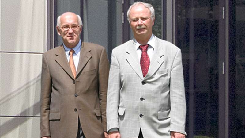 DEHN history 2004